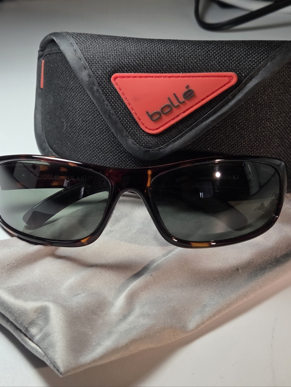 Bollé Tortoiseshell Polarized Sunglasses - Black/Brown Lenses